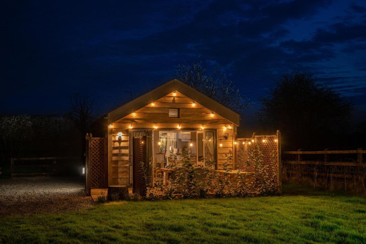 Montana Log Cabin - Ockeridge Rural Retreats Wichenford Exterior foto